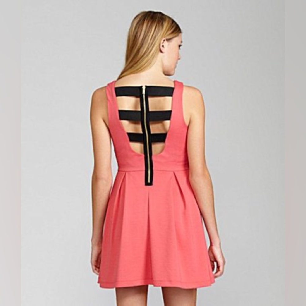 (B1) GB Gianni Bini Coral Pink Skater Mini Dress Exposed Strappy Back Cutout 3‎
